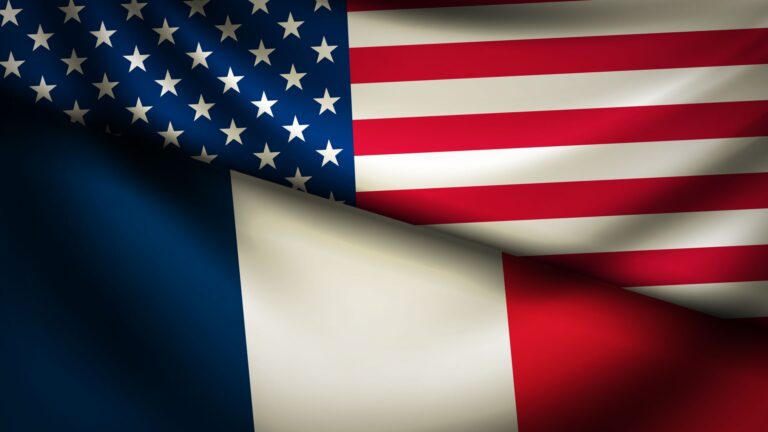 La France dénonce sa dépendance à 80 % aux logiciels américains et soutient l’open source.