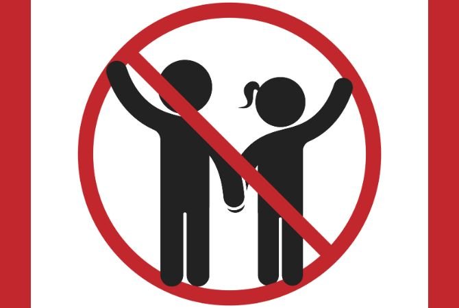 La tendance « No Kids » influence les choix de vacances en famille dans plusieurs pays.