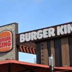 Burger King condamné à réintégrer une employée après son licenciement durant un arrêt maladie.