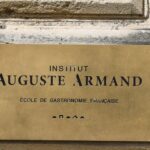 Un acteur de « Ici tout commence » licencié après une altercation avec un collègue dans le Gard
