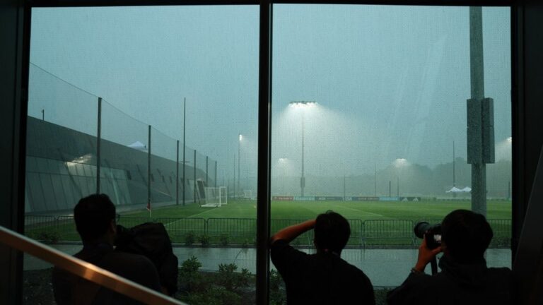 Espagne : dernier entraînement annulé avant la finale de la Coupe du monde en raison d’un orage.