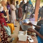 Au Bénin, des réfugiés bénéficient de la solidarité pour reconstruire leur vie.