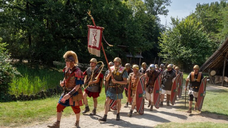 Rassemblement historique au Village gaulois : Gaulois ou Romains, quel camp choisirez-vous ?