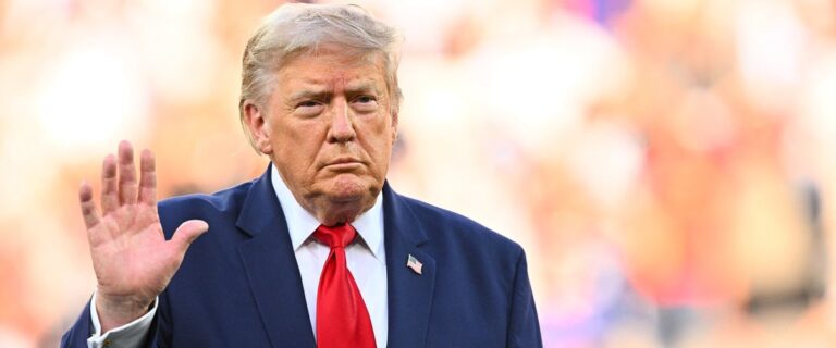 Donald Trump propose des modifications des règles de vote avant les élections de mi-mandat aux États-Unis.