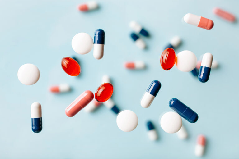 Les médicaments reconditionnés conservent leur stabilité selon des chercheurs européens.
