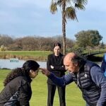 Un professeur à la retraite coache des espoirs du rugby et une ancienne star de téléréalité.