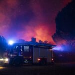Incendie en Gironde : des milliers d’évacués de la presqu’île du Cap-Ferret en attente de relogement.