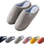 Lancement de pantoufles d’hiver en mousse à mémoire pour hommes et femmes avec doublure en peluche.