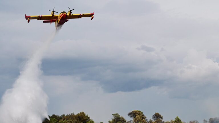 Incendie en Gironde : 141 000 évacuations, 100 bâtiments détruits, 19 000 hectares brûlés