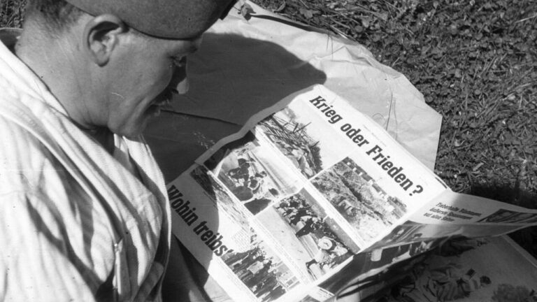 La neutralité suisse confrontée à des tensions entre flexibilité en guerre et secret après-guerre.