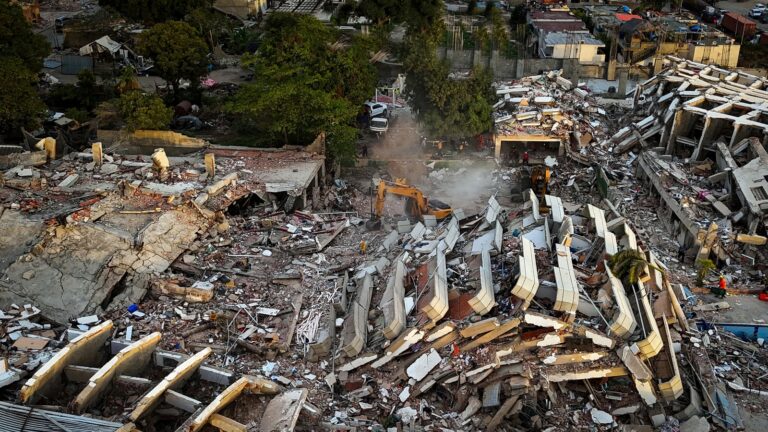 Venezuela : des robots serpents recherchent des survivants dans les décombres après un séisme