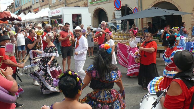 La Fête de l’ail blanc de Beaumont-de-Lomagne renforce les liens entre la Gascogne et le Mexique.