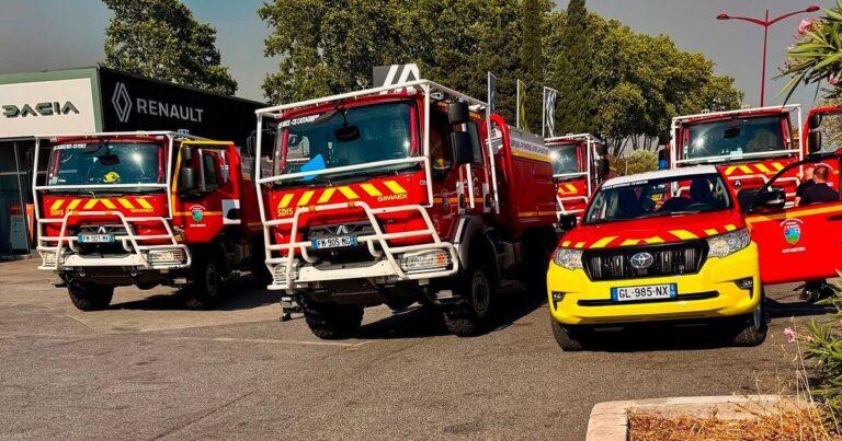 Feu au parc du Tripodes à Nice, trois hélicoptères bombardiers d’eau déployés.