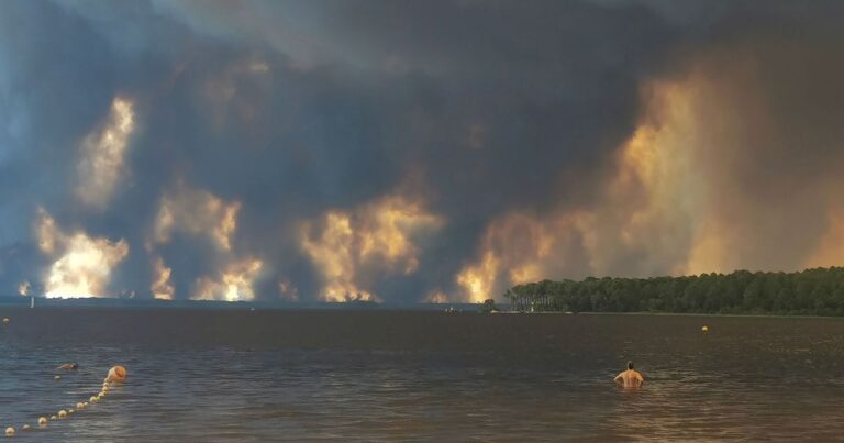 Incendies en France : émergence du phénomène pyrocumulonimbus durant les feux.