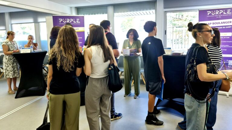 500 jeunes à Alès se rassemblent pour des opportunités d’alternance en été.