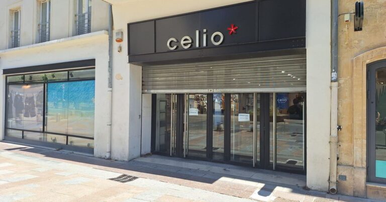 Fermeture définitive du magasin Célio dans le centre-ville d’Avignon.