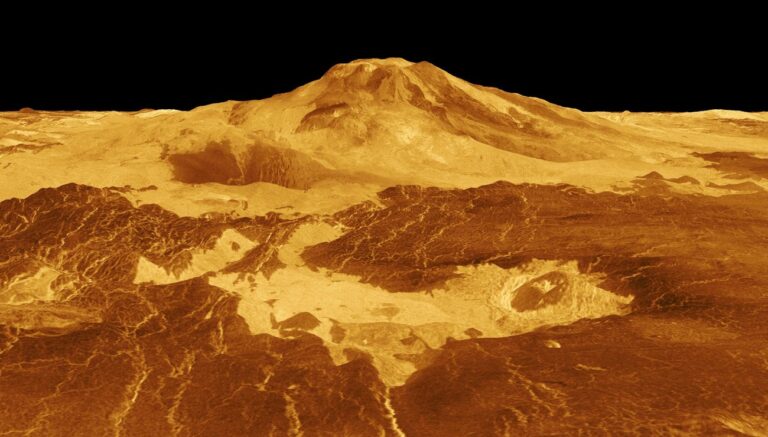 Des volcans en activité détectés sur Vénus par des scientifiques de la NASA.