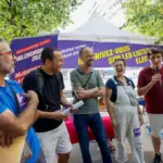 La France insoumise mobilise sa caravane pour convaincre les abstentionnistes avant la présidentielle.