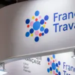 L’IA remet en question l’emploi des jeunes dans le secteur technologique en France.