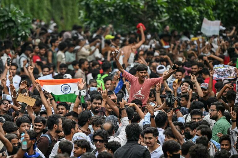 En Inde, le mouvement des « cafards » pousse Modi à limoger son ministre de l’Éducation.