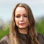 Samantha Morton saluée pour sa performance dans une scène marquante de « L’Odyssée »