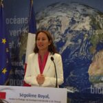 Ségolène Royal souligne les avancées climatiques lors d&rsquo;un forum international à Paris.