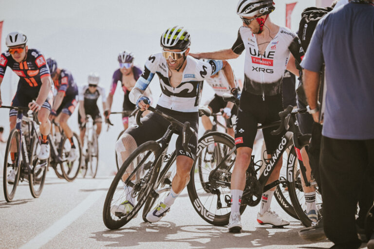 L’UCI envisage des systèmes d’airbags pour améliorer la sécurité des coureurs.