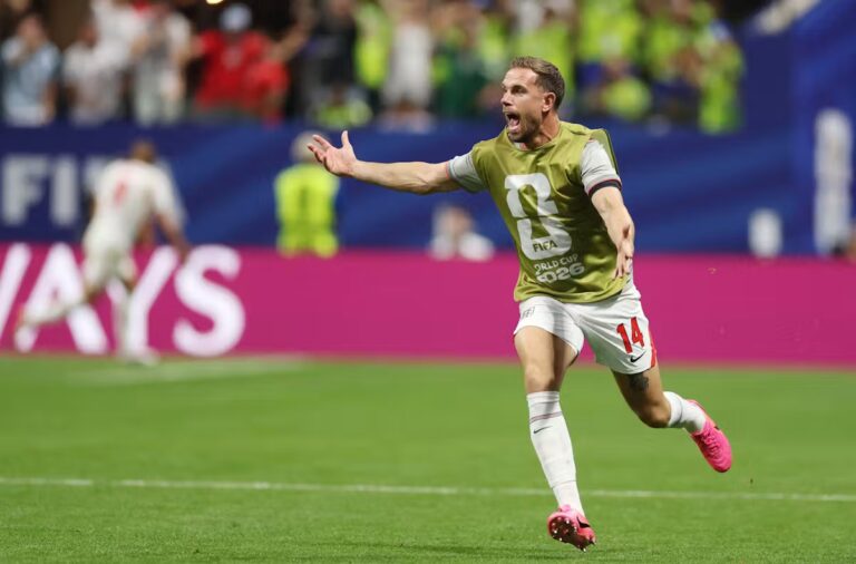Blessure de Jordan Henderson : forfait confirmé pour le joueur anglais en raison d’une blessure.