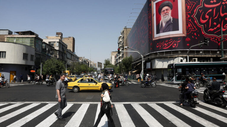 Iran : des centaines de condamnés à mort en grève de la faim pour faire entendre leurs revendications.