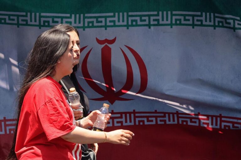 L’Iran convoque l’ambassadeur français Pierre Cochard pour ingérence diplomatique.