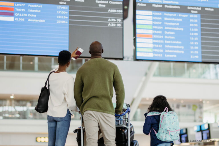 Le Parlement européen renforce les droits des passagers aériens face aux retards et annulations.