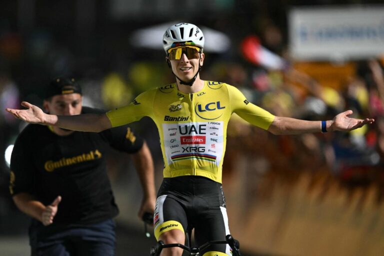 Tadej Pogacar remporte la 19e étape du Tour de France à l’Alpe d’Huez, écartant les coureurs français.