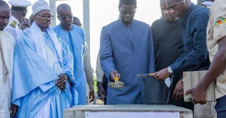 Bassirou Diomaye Faye annonce le lancement d’un hôpital de 32 milliards pour le Magal de Touba.