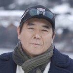 Le film de Kim Jee-Woon obtient une note de 4,3 sur 5, salué par la critique