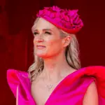 Delphine de Belgique présente ses 10 looks les plus flamboyants lors d&rsquo;événements publics.