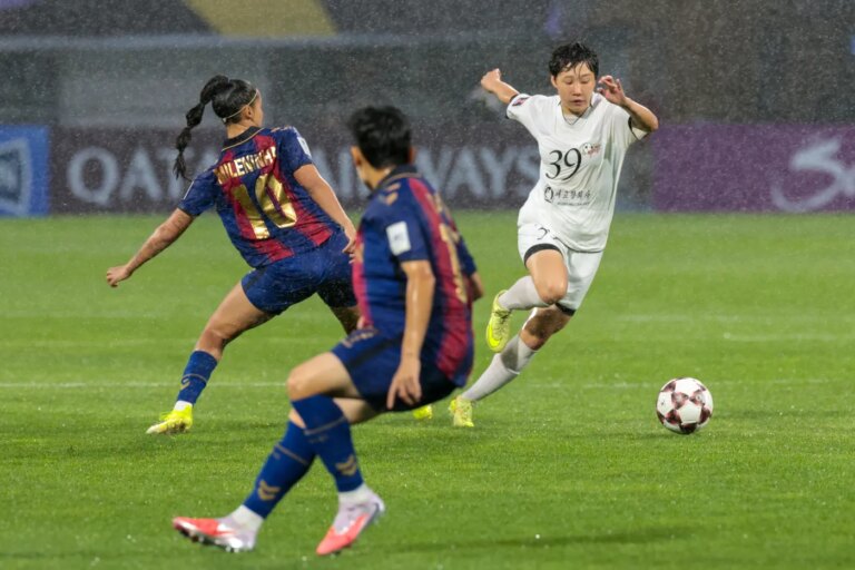 Football : un match entre la Corée du Sud et Pyongyang suscite un intérêt médiatique inédit.