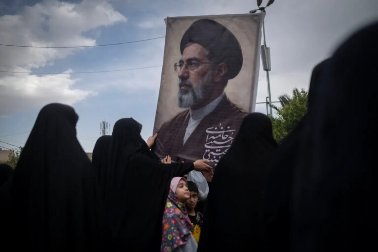 Guerre en Iran : Mojtaba Khamenei retarde un accord avec les États-Unis.