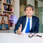 Nicolas Dufourcq : La société s’endette pour financer son confort, alerte un acteur clé.