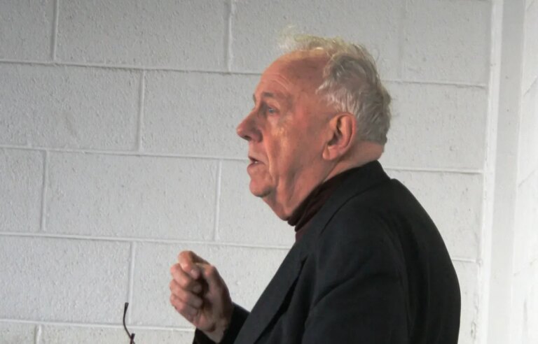 L’éthique moderne face aux conflits : une analyse d’Alasdair MacIntyre sur les dilemmes contemporains