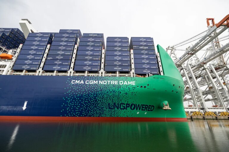CMA CGM confie son plus gros porte-conteneurs « Notre-Dame » à la Providence.