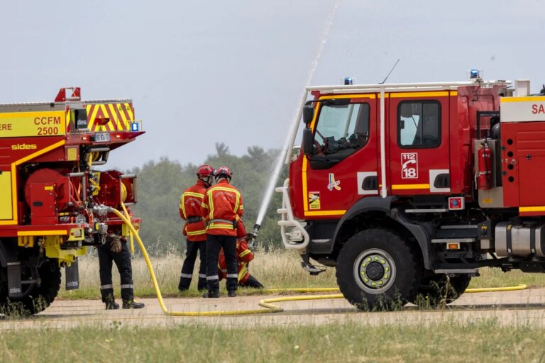 Incendie dans l’Aude : 600 hectares brûlés, des centaines de pompiers mobilisés.