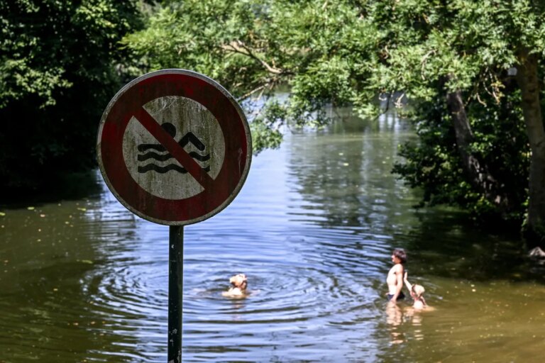 Plus de 90 décès par noyade en juin en raison des vagues de chaleur.