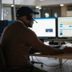 La fatigue des écoutants du 115 à Paris face à l&rsquo;augmentation des demandes d&rsquo;aide.