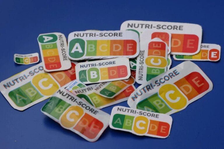 Nutri-Score et cigarettes : l’Assurance-maladie propose des mesures préventives.