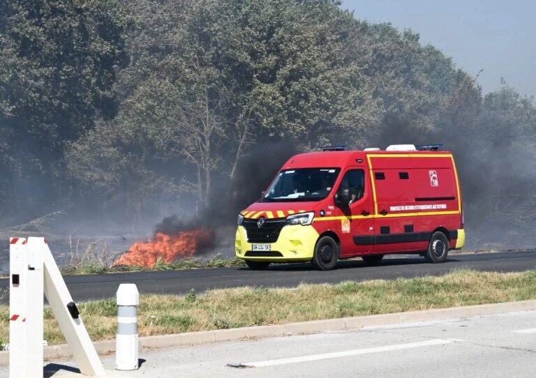 Incendie à Canet-en-Roussillon : 3 000 personnes évacuées par les autorités locales.