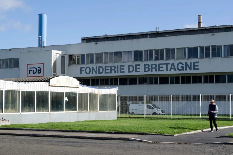 Fonderie de Bretagne : l’entreprise en redressement judiciaire face à des difficultés financières.
