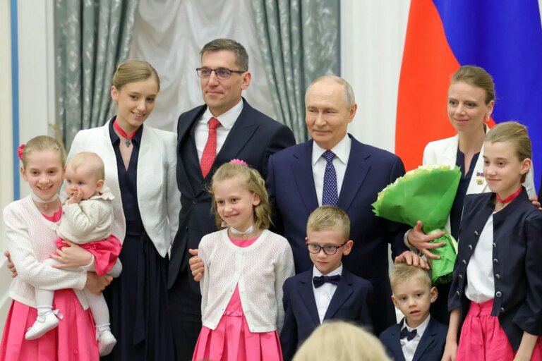 Russie propose des visas anti-woke pour attirer les Européens désillusionnés par l’Occident