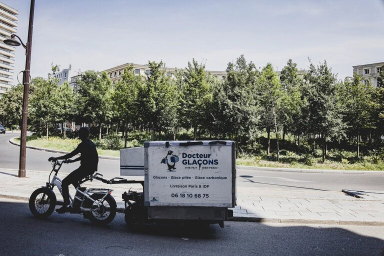 Canicule : les livreurs de repas en France confrontés à des conditions de travail difficiles