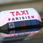 Taxis parisiens obtiennent une victoire symbolique contre Uber lors d’un match décisif