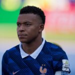 Propos racistes d’une sénatrice paraguayenne : Mbappé critique son comportement inacceptable.